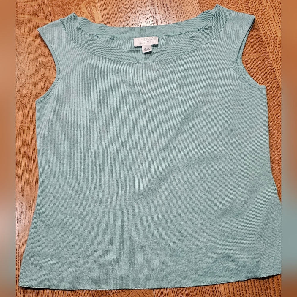 Ann Taylor Loft sleeveless knit top aqua large